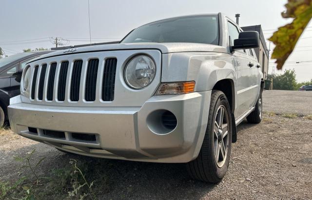 1J8FT28B39D203658 - 2009 JEEP PATRIOT SPORT SILVER photo 2