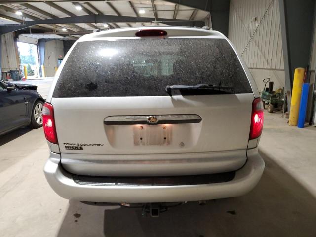 1A4GP45R56B690926 - 2006 CHRYSLER TOWN & COU 银色 照片 6