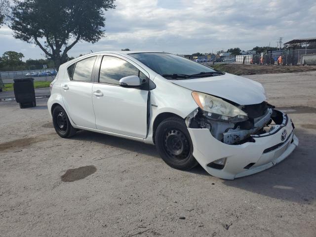 JTDKDTB3XC1521067 - 2012 TOYOTA PRIUS C 白色 照片 4