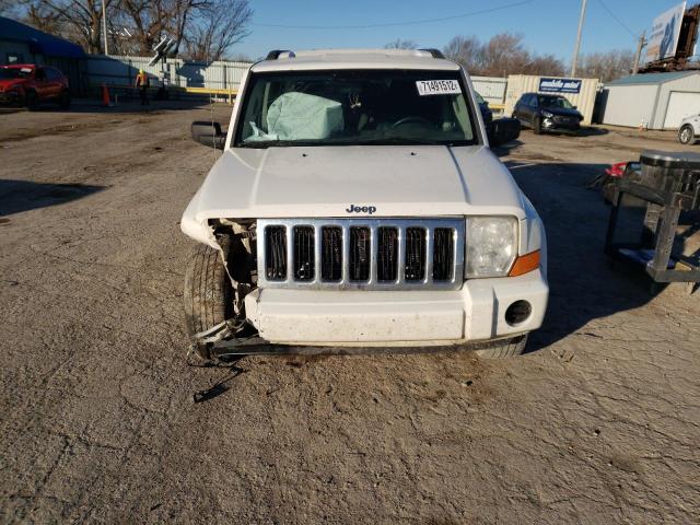 1J8HH48K07C612855 - 2007 JEEP COMMANDER WHITE photo 5