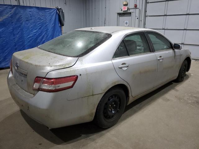 4T4BF3EK7BR174583 - 2011 TOYOTA CAMRY BASE SILVER photo 3