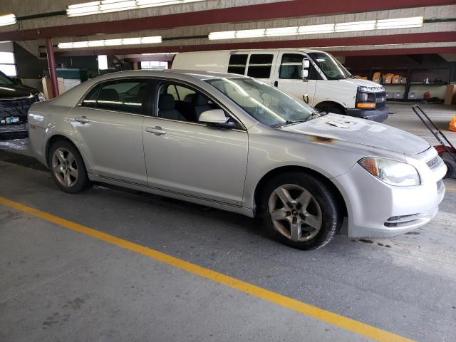 1G1ZH57B29F231800 - 2009 CHEVROLET MALIBU 1LT SILVER photo 4