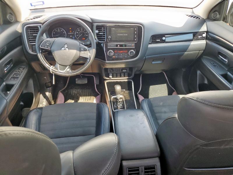 JA4AD3A32KZ056033 - 2019 MITSUBISHI OUTLANDER SE 白色 照片 8