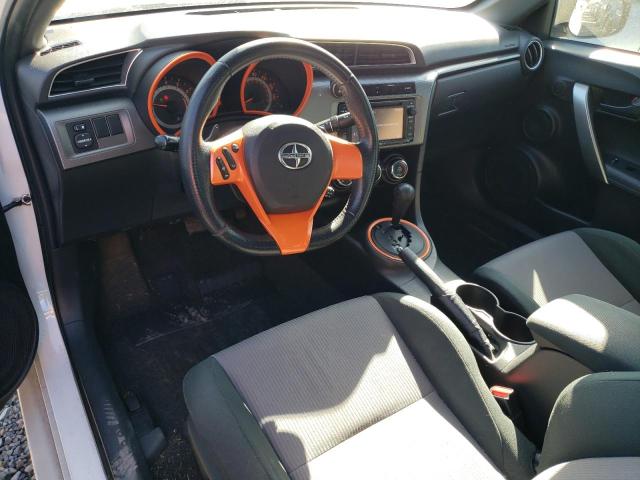 JTKJF5C73F3094416 - 2015 TOYOTA SCION TC თეთრი ფოტო 8