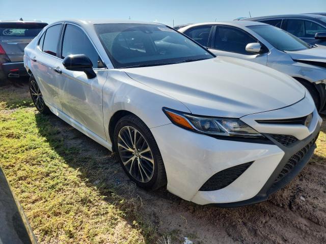 4T1B11HK4KU214689 - 2019 TOYOTA CAMRY L WHITE photo 4