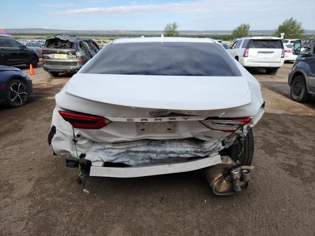 4T1B11HK4KU214689 - 2019 TOYOTA CAMRY L WHITE photo 6