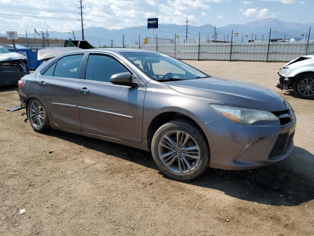 4T1BF1FK2HU328381 - 2017 TOYOTA CAMRY LE GRAY photo 4