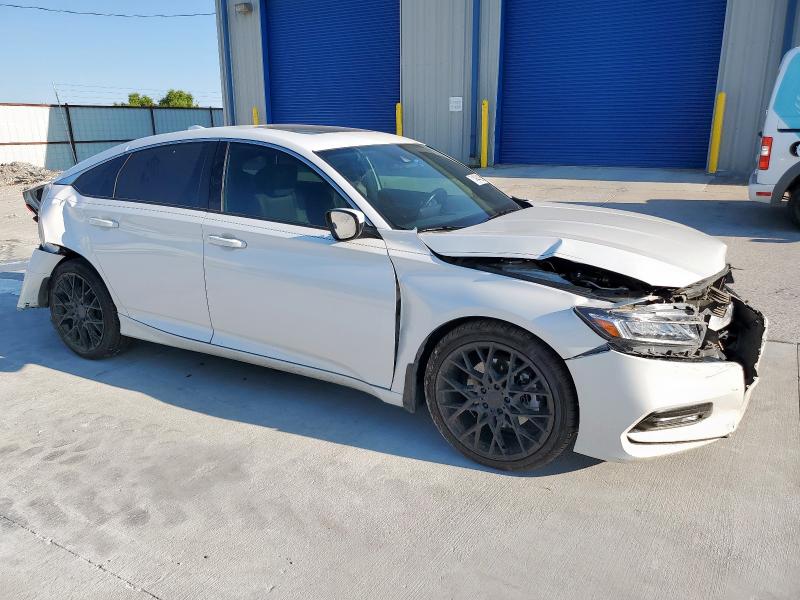 1HGCV2F30KA036264 - 2019 HONDA ACCORD SPORT WHITE photo 4