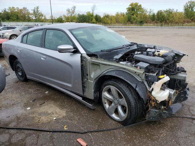 2B3CL3CG1BH583404 - 2011 DODGE CHARGER SILVER photo 4