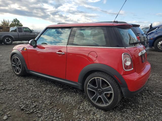 WMWSU3C56CT543889 - 2012 MINI COOPER RED photo 2