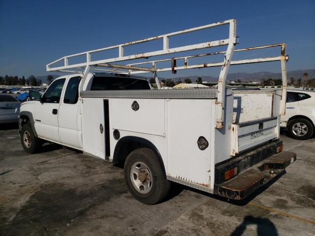 1GBHC29U03E146843 - 2003 CHEVROLET SILVERADO C2500 HEAVY DUTY WHITE photo 2