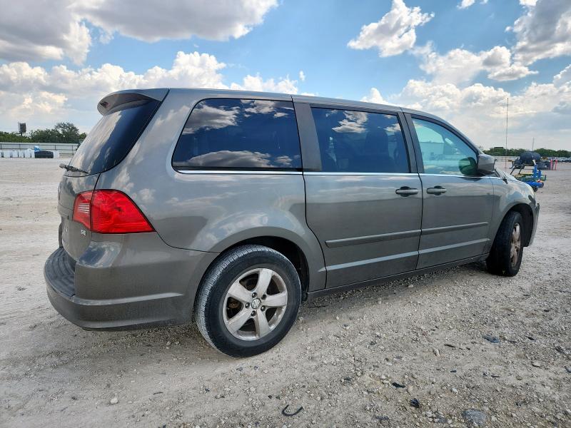 2V4RW3D18AR395441 - 2010 VOLKSWAGEN ROUTAN SE BROWN photo 3