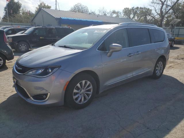 2C4RC1BG6JR317982 - 2018 CHRYSLER PACIFICA TOURING L Gümüş foto 1