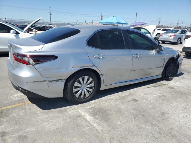 4T1C31AK8MU549059 - 2021 TOYOTA CAMRY LE SILVER photo 3