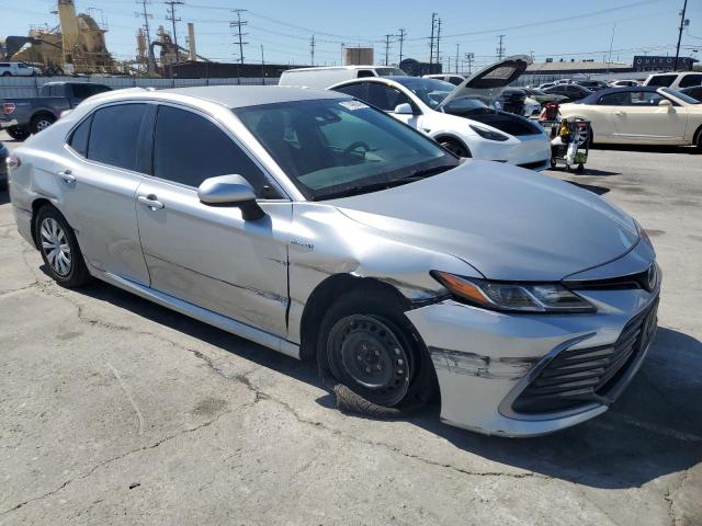 4T1C31AK8MU549059 - 2021 TOYOTA CAMRY LE SILVER photo 4