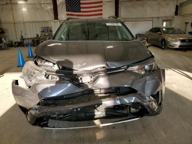 2T3RFREV4HW671922 - 2017 TOYOTA RAV4 XLE رمادي صورة 5