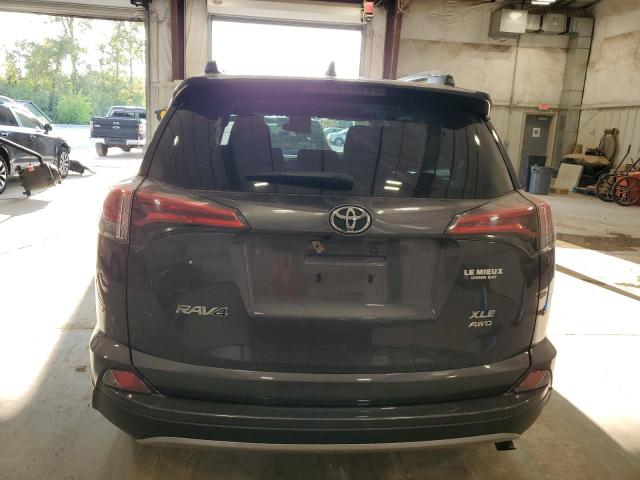 2T3RFREV4HW671922 - 2017 TOYOTA RAV4 XLE رمادي صورة 6