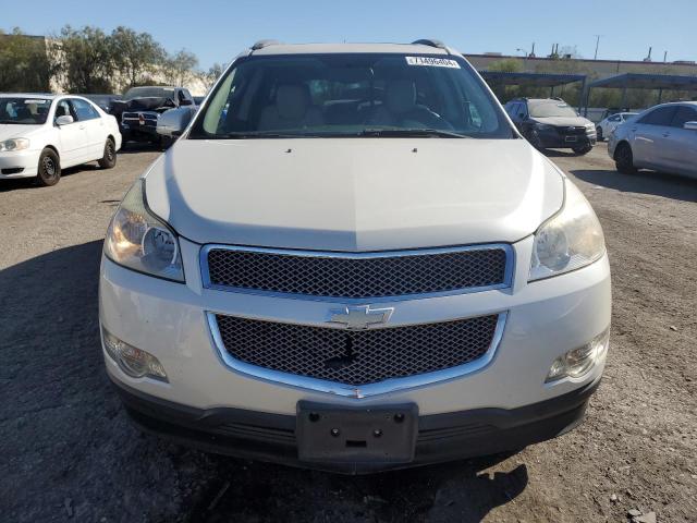 1GNKRLED7BJ301543 - 2011 CHEVROLET TRAVERSE LTZ WHITE photo 5