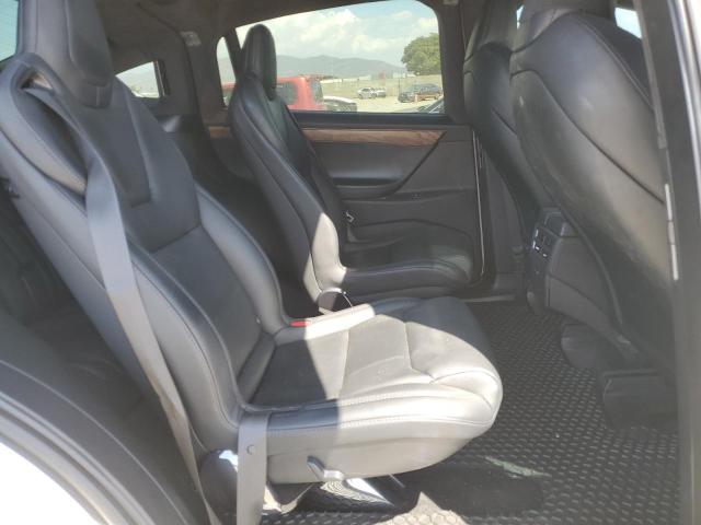 5YJXCBE29LF270457 - 2020 TESLA MODEL X WHITE photo 11