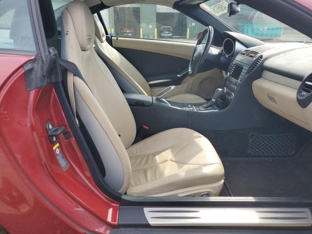 WDBWK56F65F043631 - 2005 MERCEDES-BENZ SLK 350 MAROON photo 10