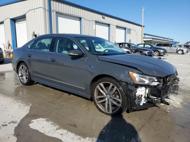 1VWDT7A39HC063017 - 2017 VOLKSWAGEN PASSAT R-LINE Boz foto 4