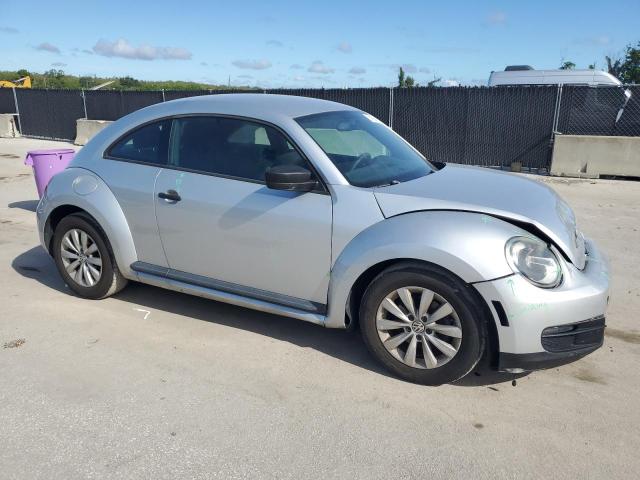 3VWF17AT1EM638638 - 2014 VOLKSWAGEN BEETLE SILVER photo 4