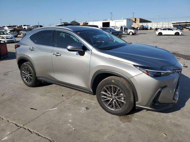 2T2GDCAZ5RC008336 - 2024 LEXUS NX 250 PREMIUM SILVER photo 4