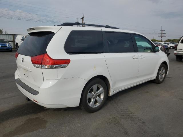 5TDKK3DC2BS041691 - 2011 TOYOTA SIENNA LE 白色 照片 3