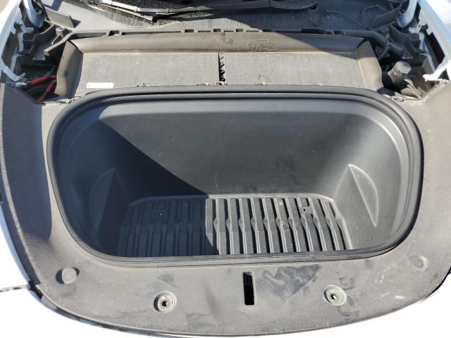 5YJYGDEE8MF276749 - 2021 TESLA MODEL Y Weiß Foto 11