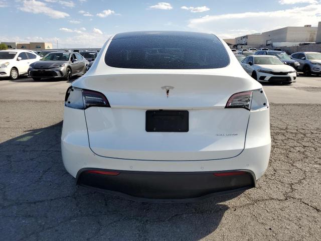 5YJYGDEE8MF276749 - 2021 TESLA MODEL Y Weiß Foto 6