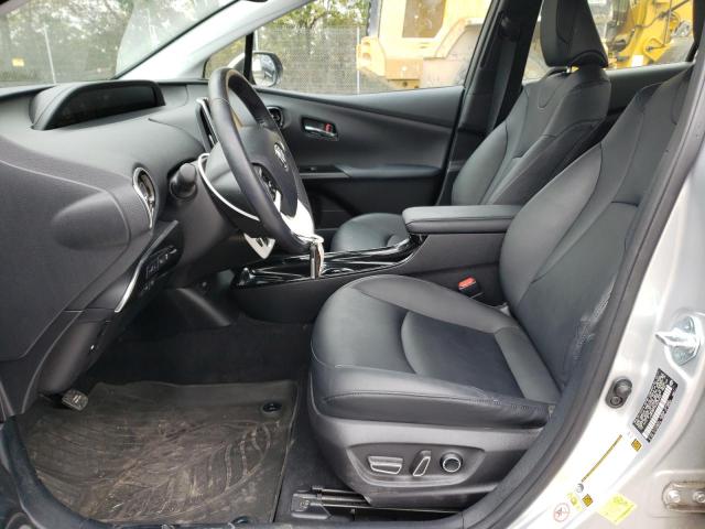 JTDKARFP5H3036940 - 2017 TOYOTA PRIUS PRIM 银色 照片 7