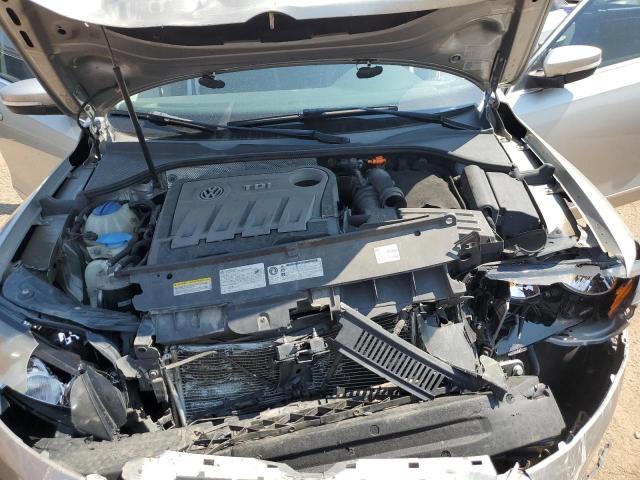 1VWBN7A32EC062112 - 2014 VOLKSWAGEN PASSAT SE SILVER photo 11