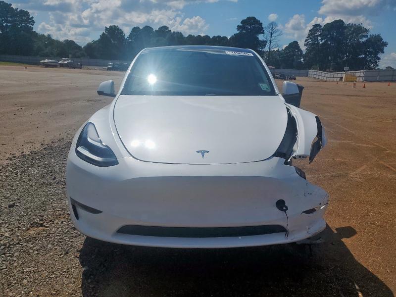 7SAYGDED2SA379489 - 2025 TESLA MODEL Y WHITE photo 5
