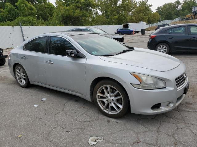 1N4AA51E09C858708 - 2009 NISSAN MAXIMA S ვერცხლისფერი ფოტო 4