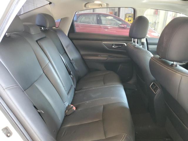 1N4AL3APXGC184435 - 2016 NISSAN ALTIMA 2.5 WHITE photo 10