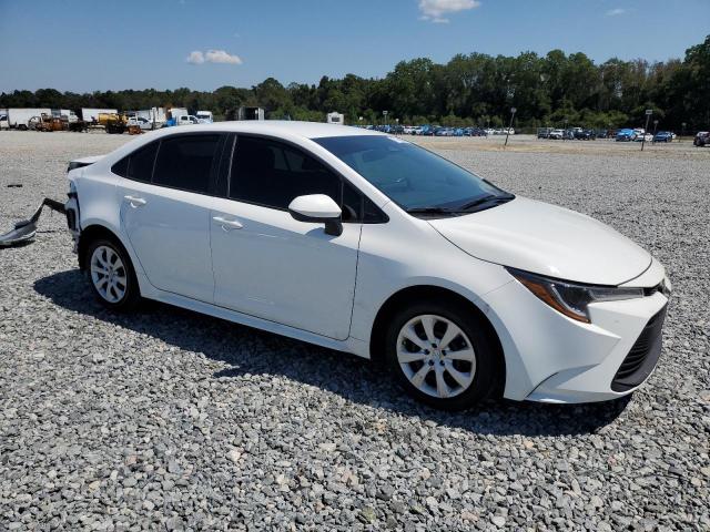 5YFB4MDE4RP156944 - 2024 TOYOTA COROLLA LE WHITE photo 4