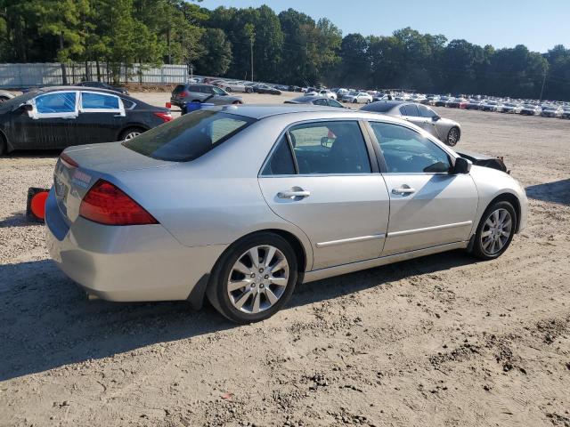 1HGCM66526A016695 - 2006 HONDA ACCORD EX SILVER photo 3