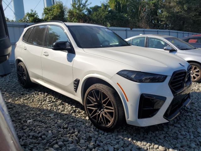 5YM13ET02R9S89161 - 2024 BMW X5 M COMPETITION WHITE photo 4