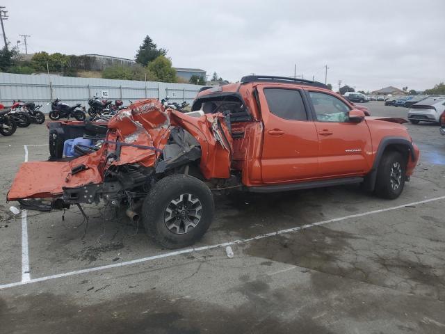 3TMDZ5BN9JM040153 - 2018 TOYOTA TACOMA DOUBLE CAB 橙色 照片 3
