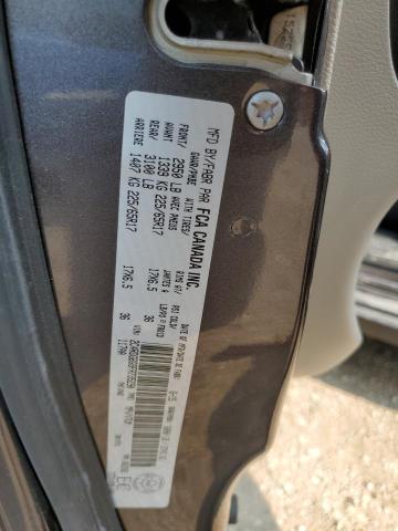 2C4RDGBG8FR735290 - 2015 DODGE GRAND CARA SE GRAY photo 13