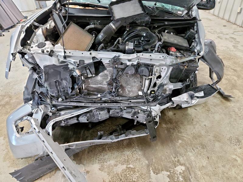 3TYBZ5DN9PT002553 - 2023 TOYOTA TACOMA DOUBLE CAB 银色 照片 11