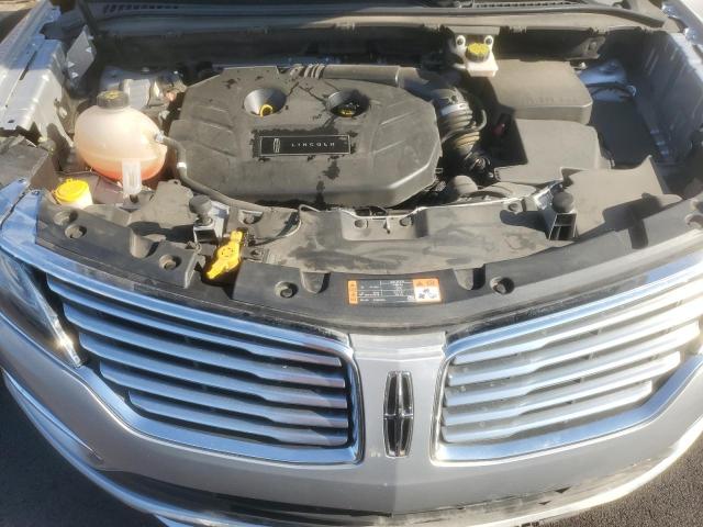 5LMCJ2C93JUL30928 - 2018 LINCOLN MKC SELECT فضي صورة 12