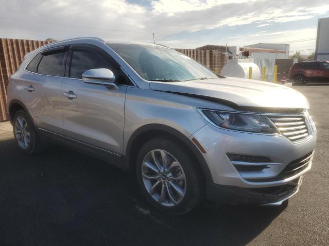 5LMCJ2C93JUL30928 - 2018 LINCOLN MKC SELECT فضي صورة 4