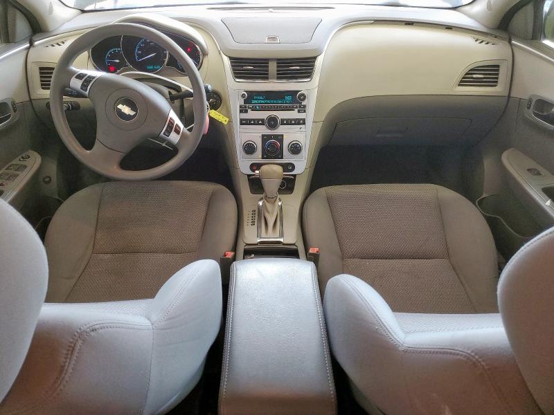 1G1ZB5EB8AF208689 - 2010 CHEVROLET MALIBU LS BLUE photo 8