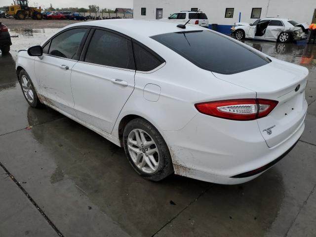 3FA6P0H7XFR238699 - 2015 FORD FUSION SE WHITE photo 2