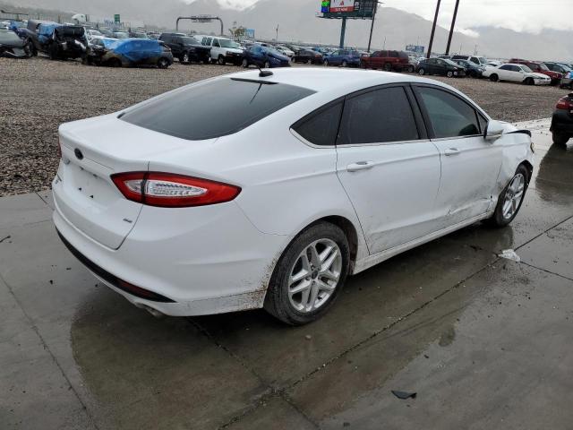 3FA6P0H7XFR238699 - 2015 FORD FUSION SE WHITE photo 3