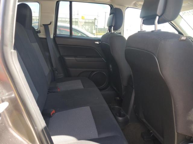 1C4NJDBBXED833765 - 2014 JEEP COMPASS SPORT 灰色 照片 11