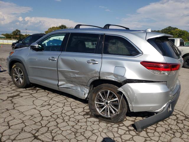 5TDKZRFH5JS528230 - 2018 TOYOTA HIGHLANDER SE ვერცხლისფერი ფოტო 2