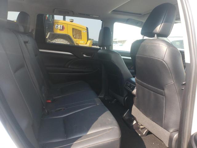 5TDKZRFHXKS553576 - 2019 TOYOTA HIGHLANDER SE WHITE photo 11
