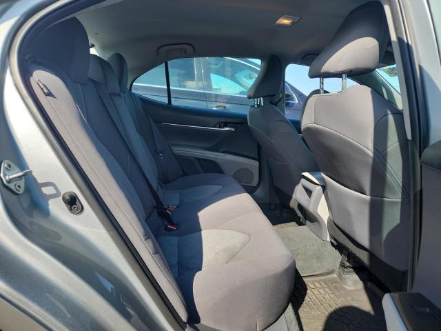 4T1R11BK9NU069872 - 2022 TOYOTA CAMRY LE SILVER photo 10